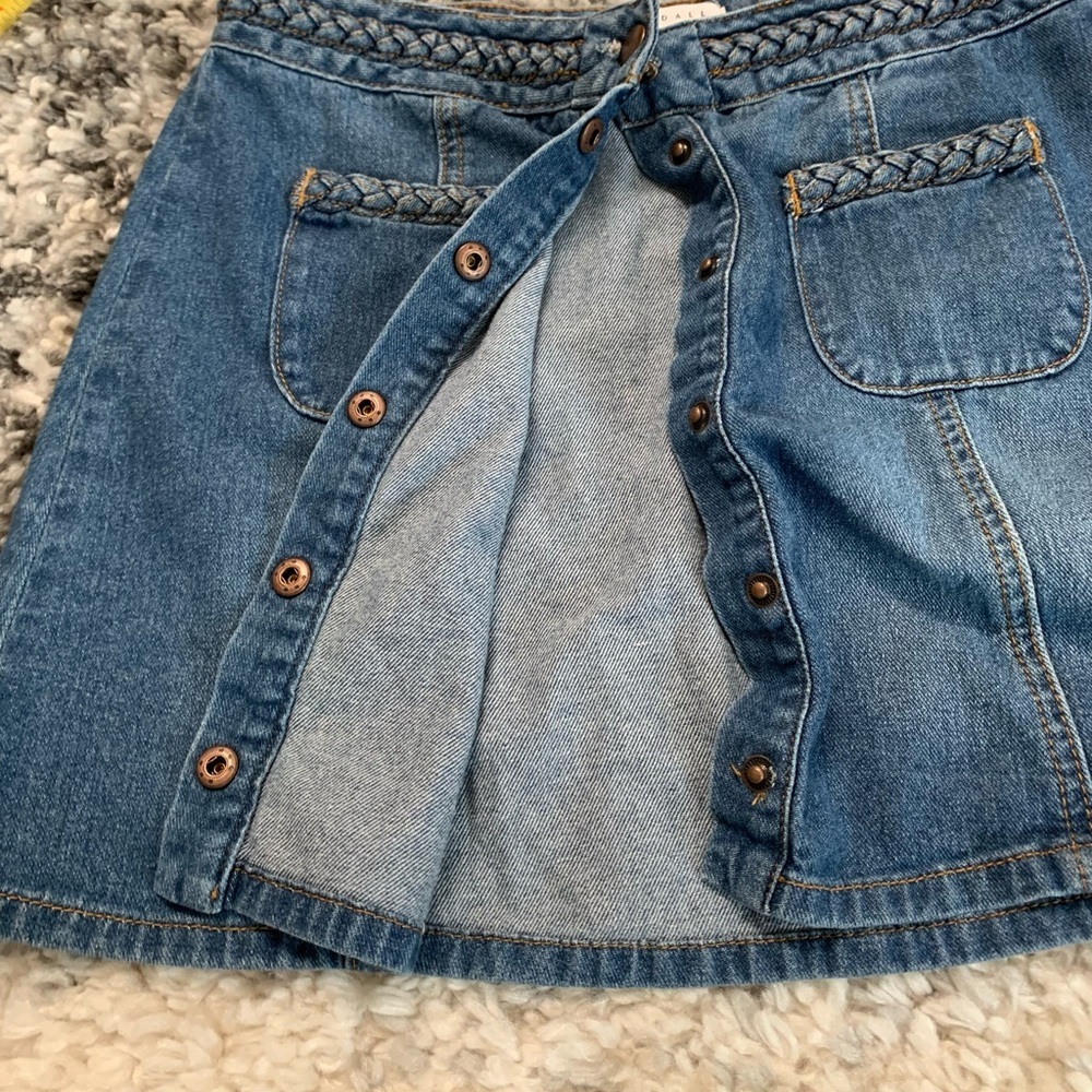 Kendall & Kylie ๐ฏ% Cotton Denim Button Down Skirt size 28 - Picture 5 of 16